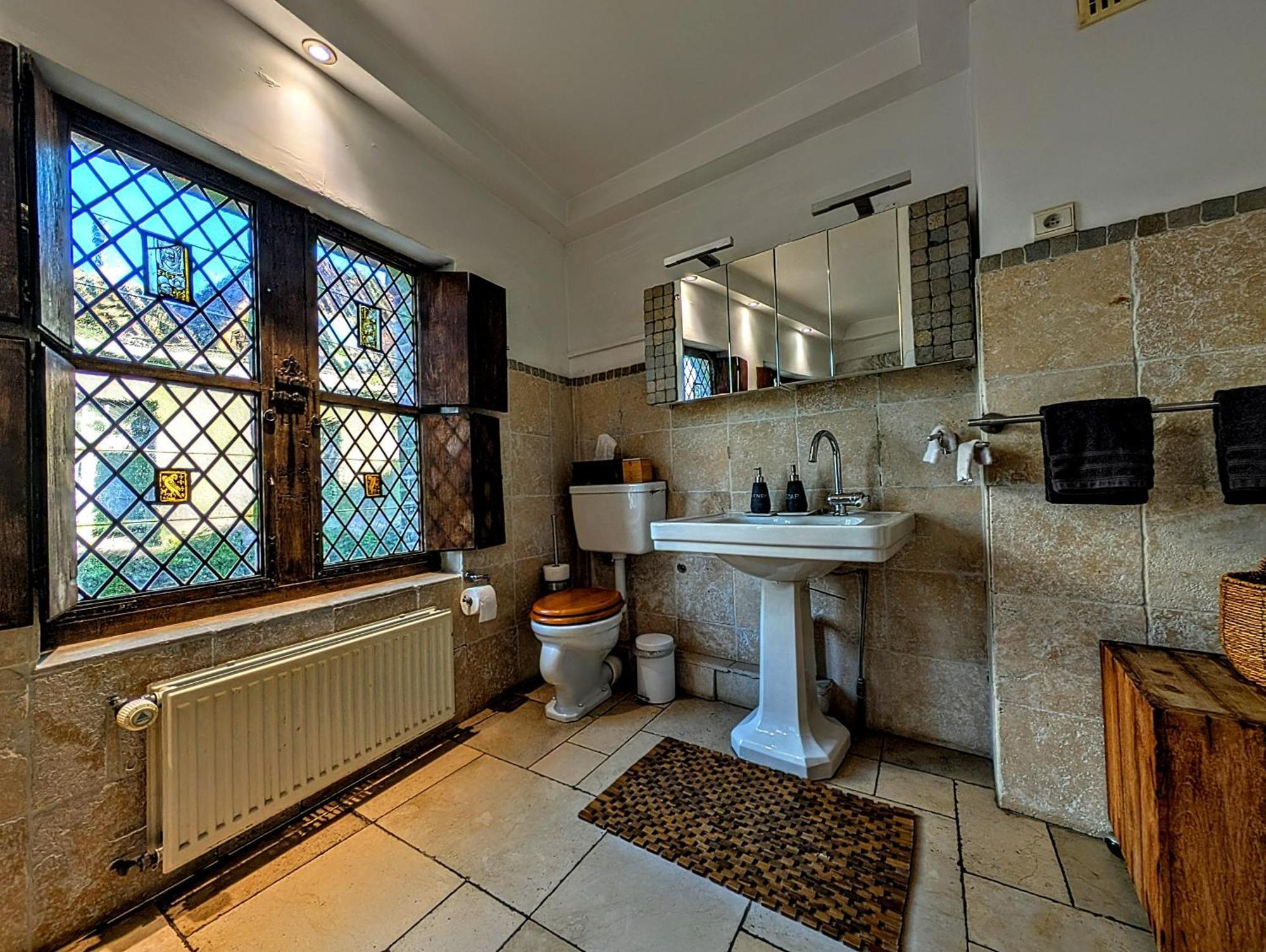 Nuit Blanche Guest house 3*
